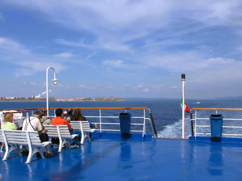 Außendeck der Fähre nach Elba